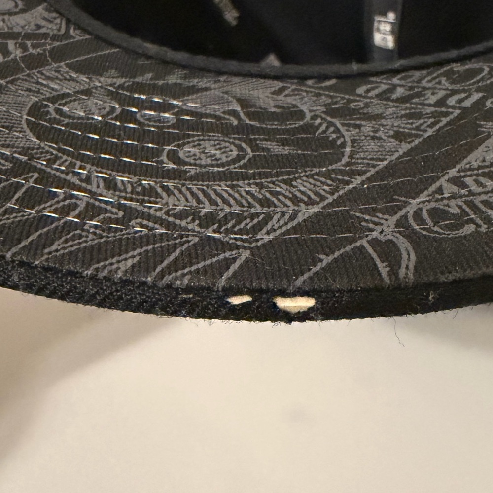 NWOT New Era x One Piece Collaboration | Tony Tony Chopper Gold Embroidered Cap - Picture 16 of 16